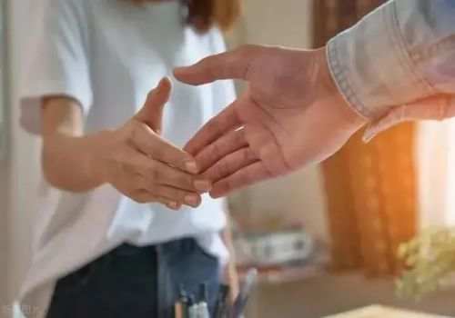 父母有没有权利干涉子女的恋爱婚姻